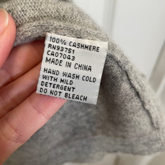 "In Cashmere" 100% Gray Open Front Vest Layering Drape Minimalist Cozy M - Picture 3 of 4